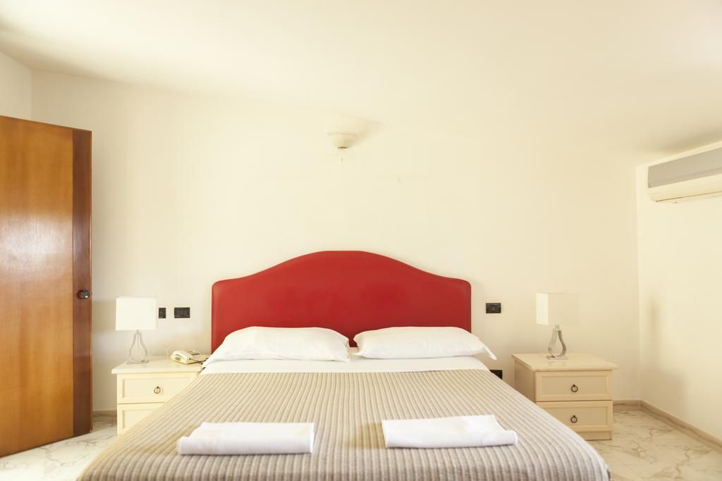 Hotel Villa Pirotta Sannicandro di Bari Ngoại thất bức ảnh
